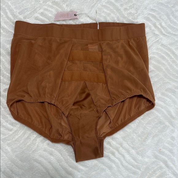 We Are Hah High Waisted Mesh Panty Tan Nude Size S NWT - Picture 2 of 6